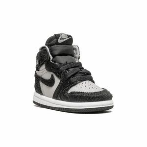 Nike Kids Air Jordan 1 Retro High OG Twist 2.0 medium grey black 5c